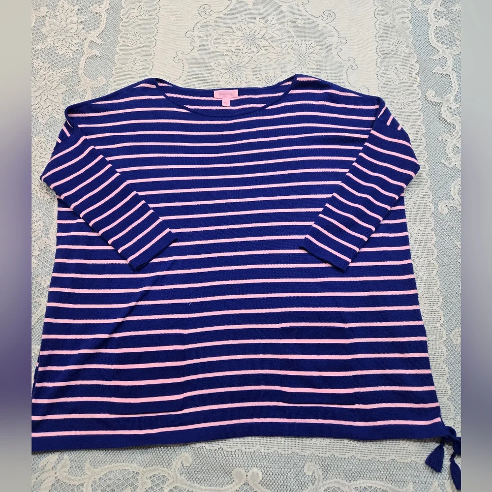 Lilly Pulitzer Navy and Pink Striped Top Sz Small 67% Cotton 37% Espandex